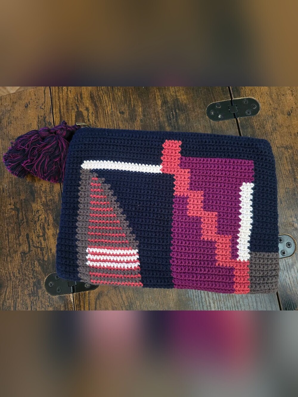 LOFT, Crotchet Geometric Pattern Zip Clutch, Navy Multi Color